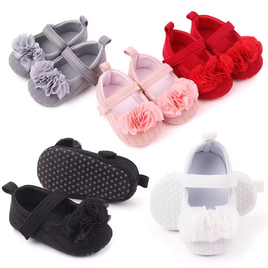 Floral Charm Baby Girl Shoes – Soft Sole Crochet Mary Jane Walkers (0–12 Months)